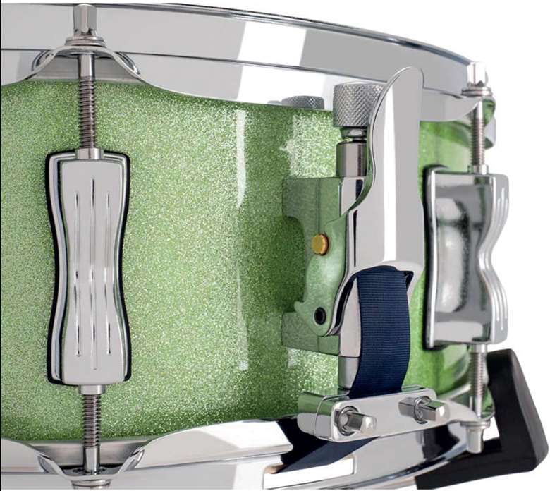  The Evolution's snare drum throw-off: one of the newly improved features from Ludwig