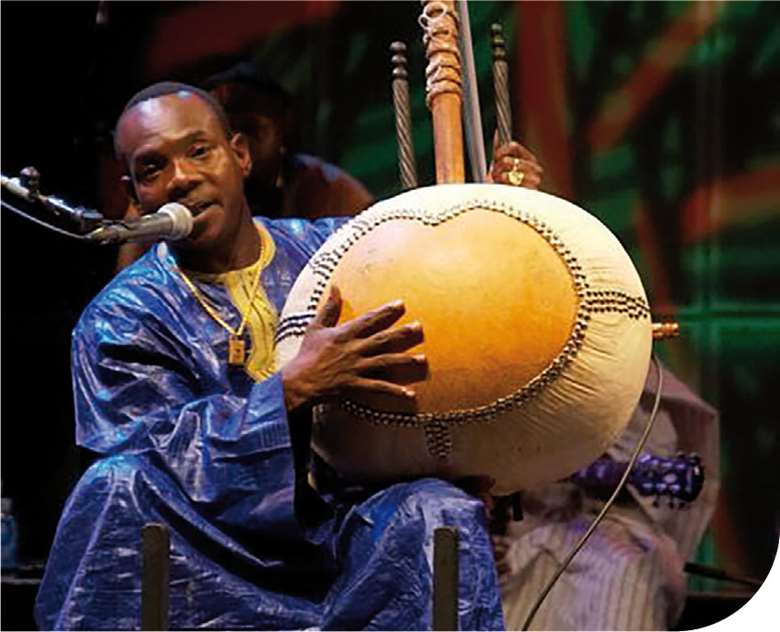 Cantelowes by Malian kora player Toumani Diabaté is included in the 21st Century repertoire list
