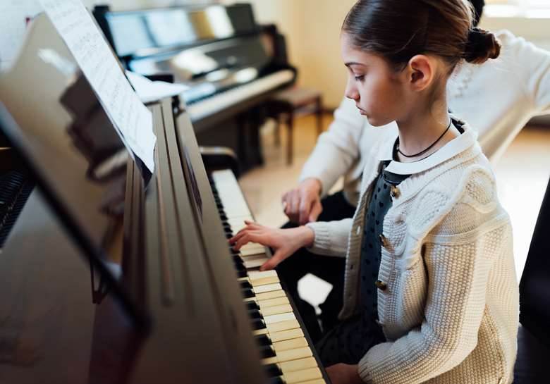 ABRSM issues 'warning' over music teacher numbers in new report | Music  Teacher