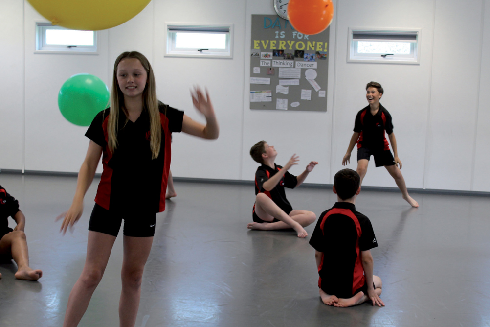 Using balloons to internalise a sense of rhythmic structure
